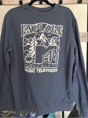 MTV Explore Music Television Graphic Sweatshirt - Slate Blue XL